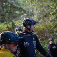 En kort pause under en tur på sporene til Trail/enduro weekend i Slettestrand | Foto: Kristian Skjødt